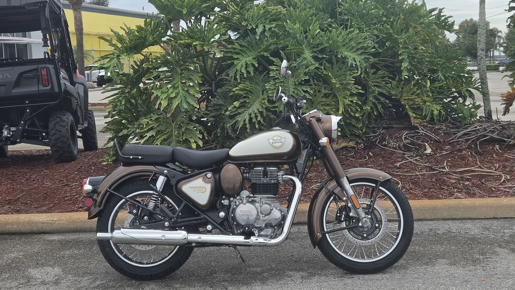 2027 Royal Enfield Classic 350 Medallion Bronze 350 in Lakeland, FL