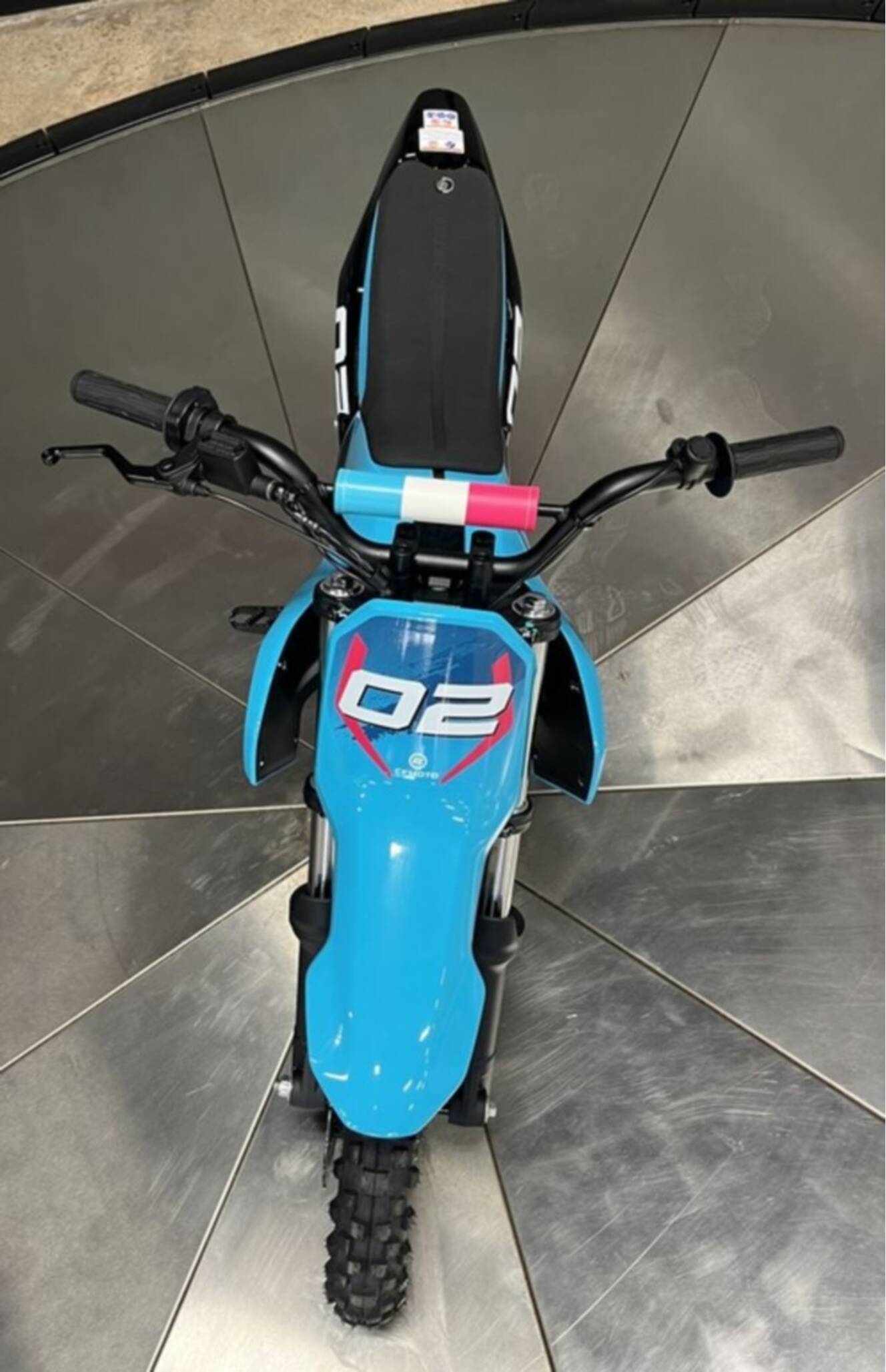 A photo of this 2026 CFMOTO CFX-2E