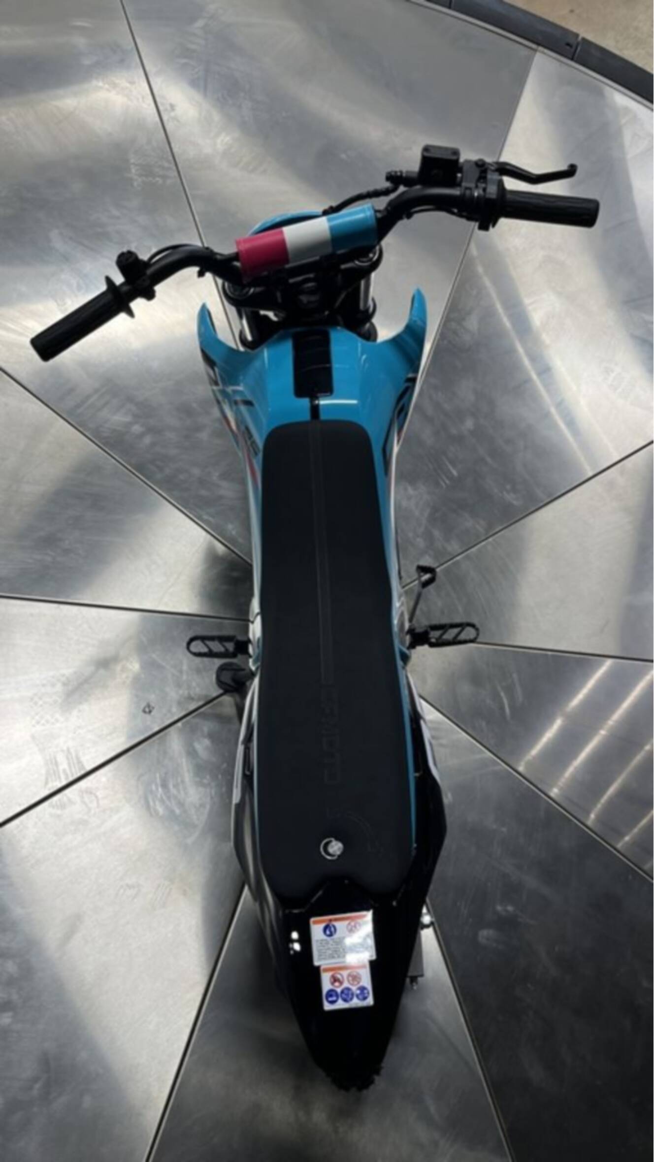 A photo of this 2026 CFMOTO CFX-2E