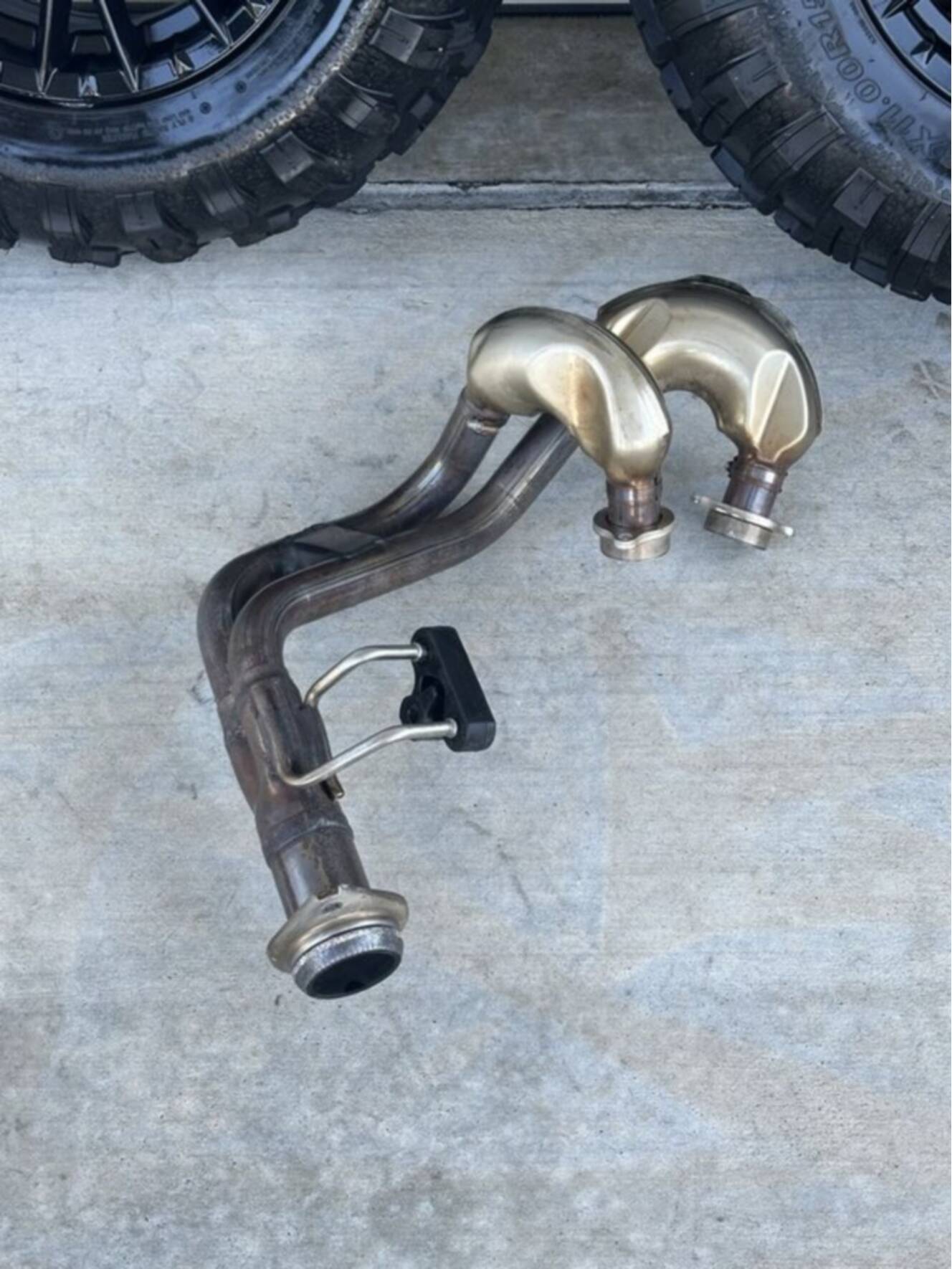 A photo of this 2023 Honda® Talon 1000R-4 FOX Live Valve
