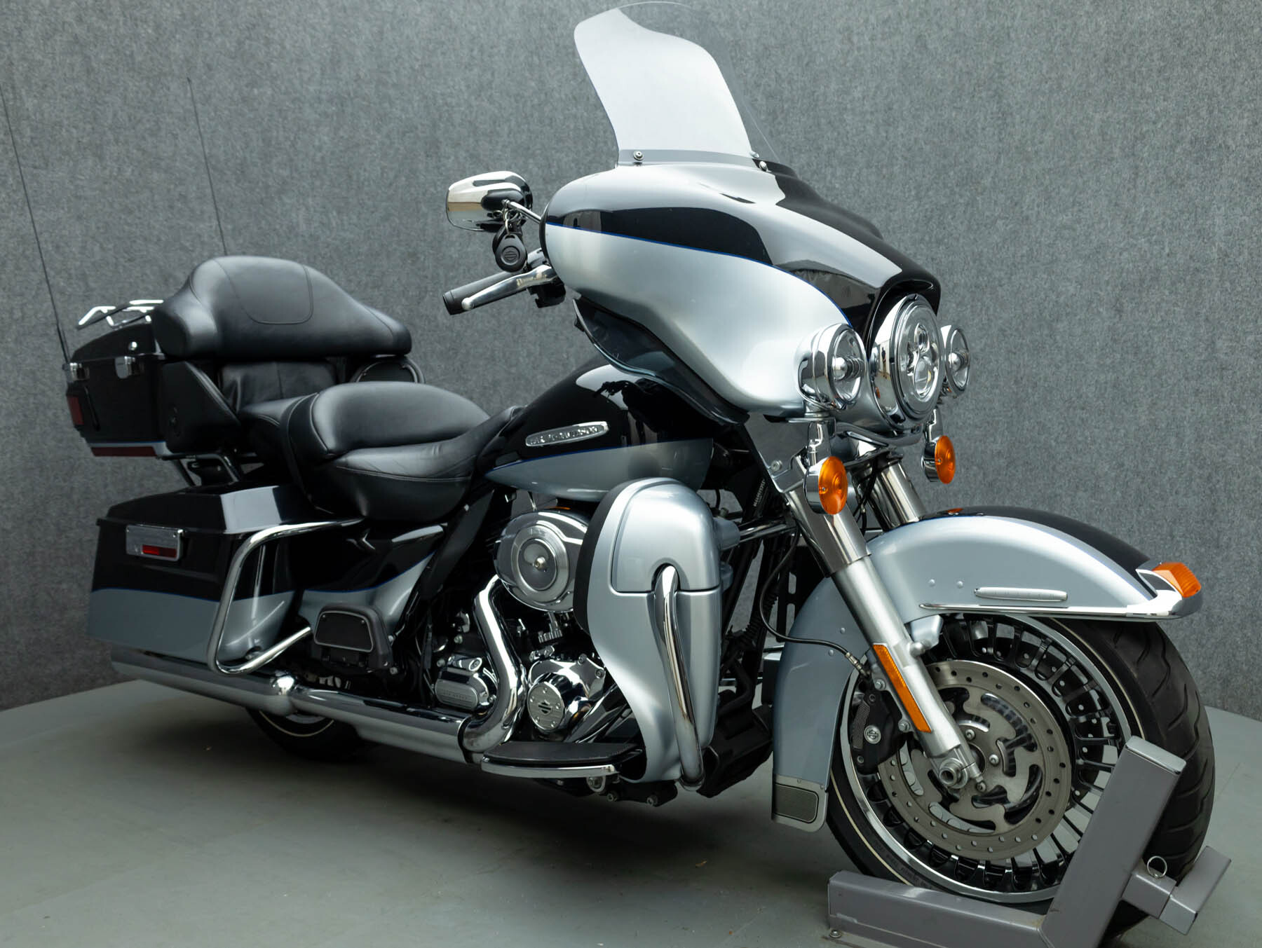 2012 Harley Davidson FLHTK ELECTRA GLIDE ULTRA LIMITED W/ABS FLHTK in Pembroke, NH