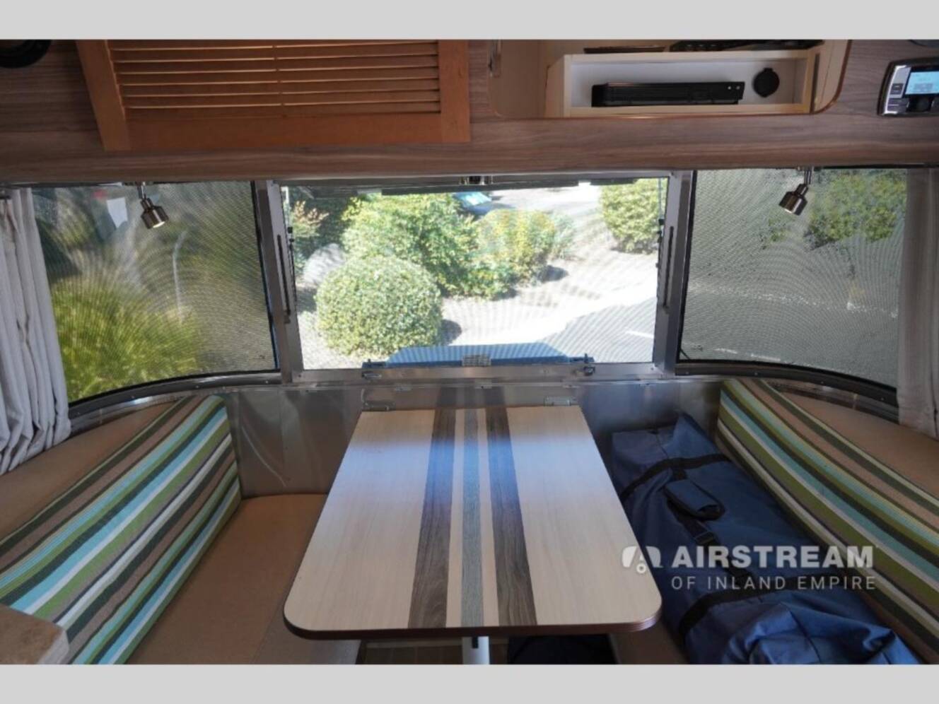 A photo of this 2018 Airstream TOMMY BAHAMA 19CB