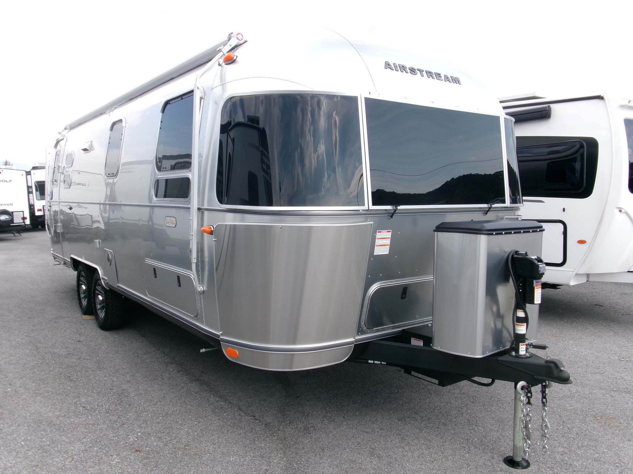 2027 Airstream Trade Wind 27FBT in duncansville PA