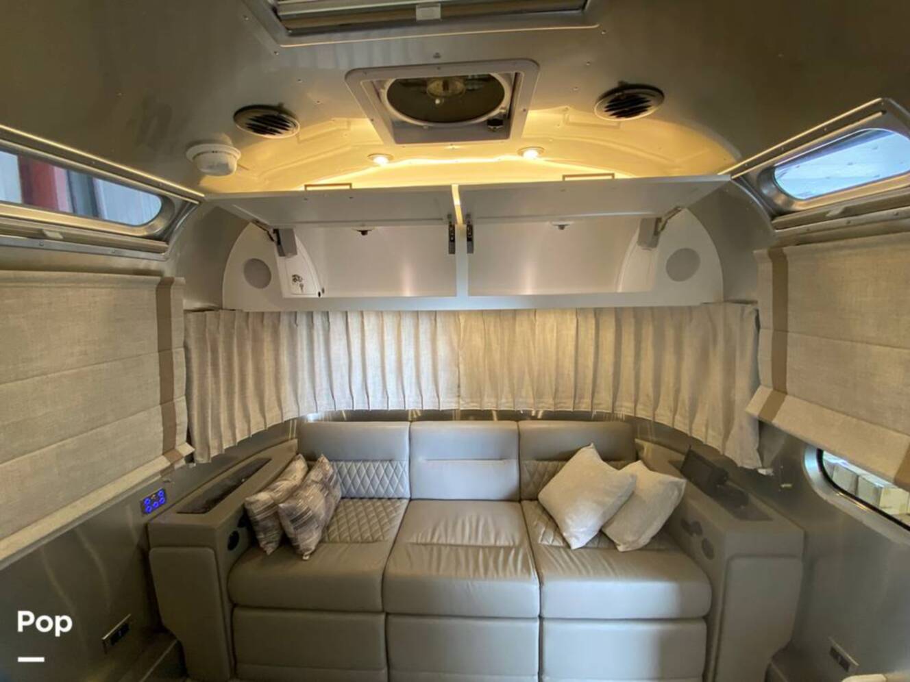 A photo of this 2025 Airstream Classic 30RB