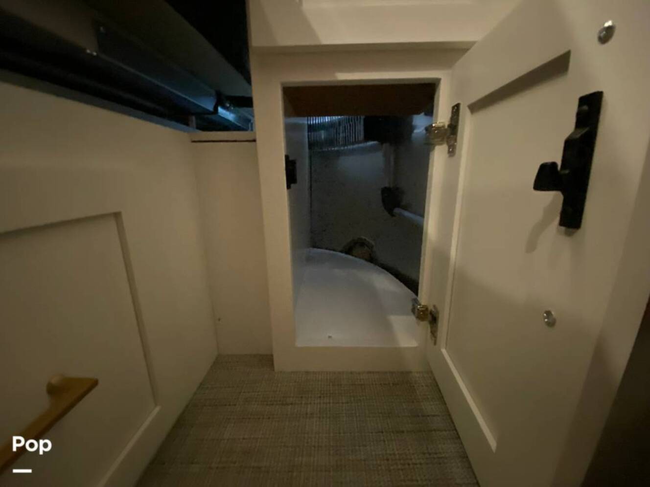 A photo of this 2025 Airstream Classic 30RB