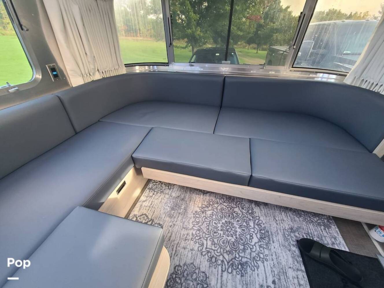 A photo of this 2025 Airstream Globetrotter 30RB
