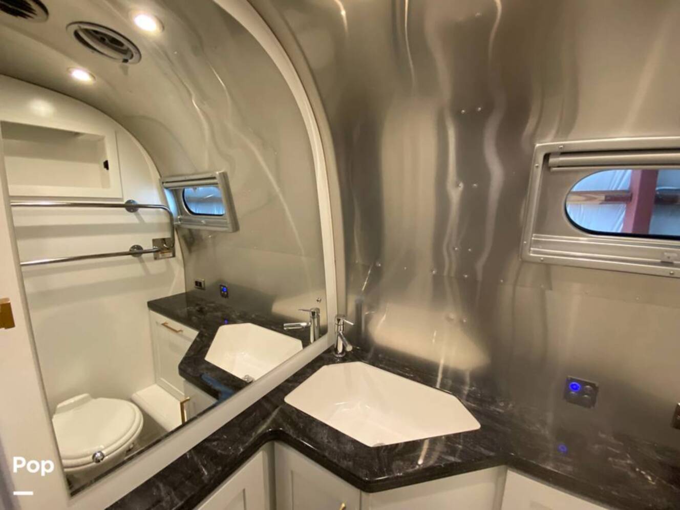 A photo of this 2025 Airstream Classic 30RB