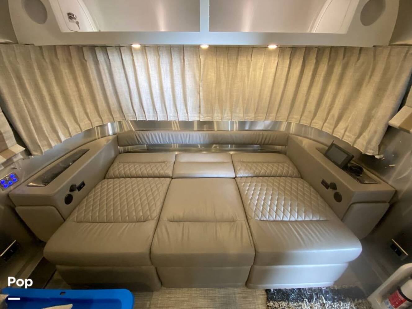 A photo of this 2025 Airstream Classic 30RB