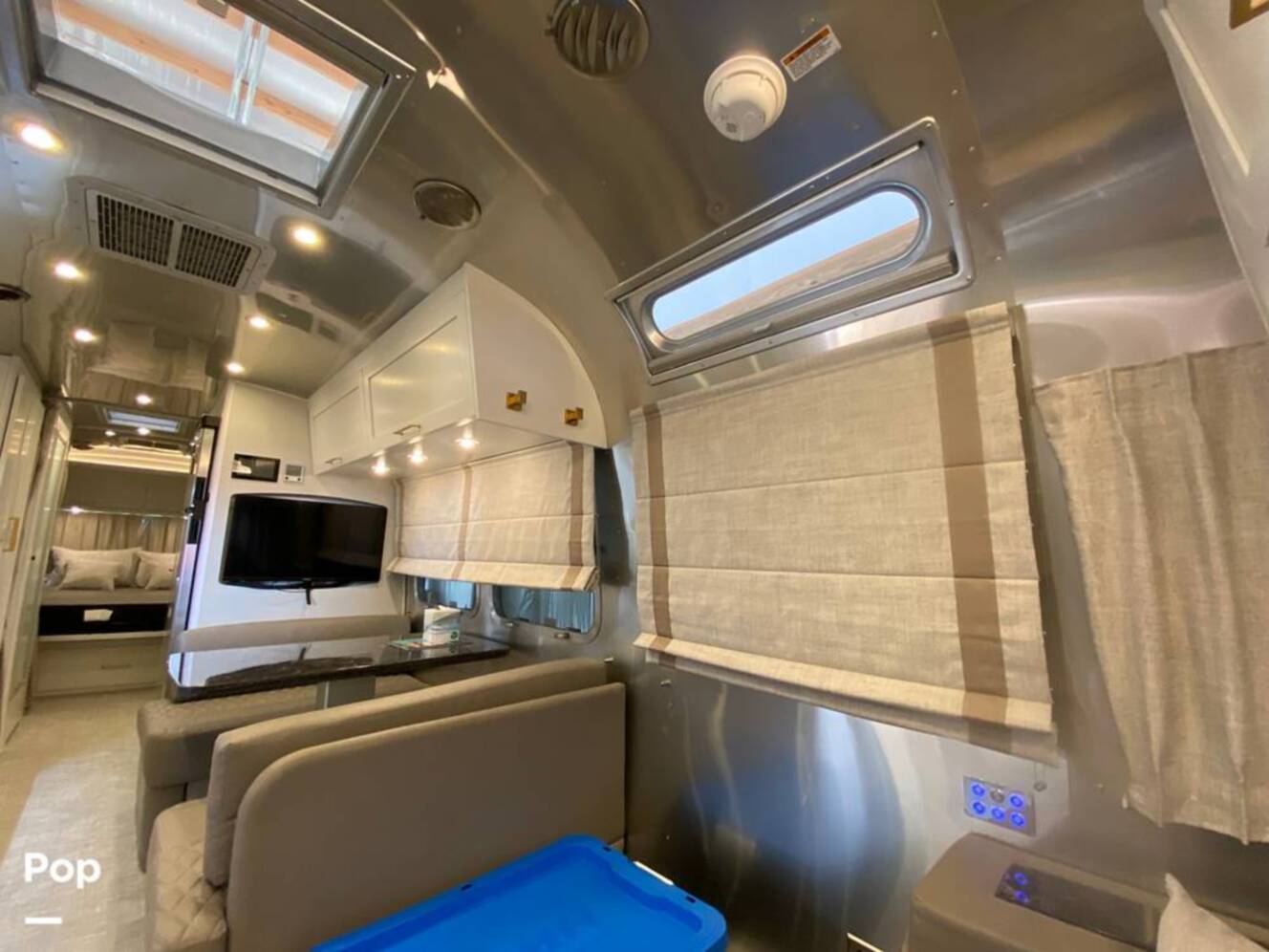 A photo of this 2025 Airstream Classic 30RB