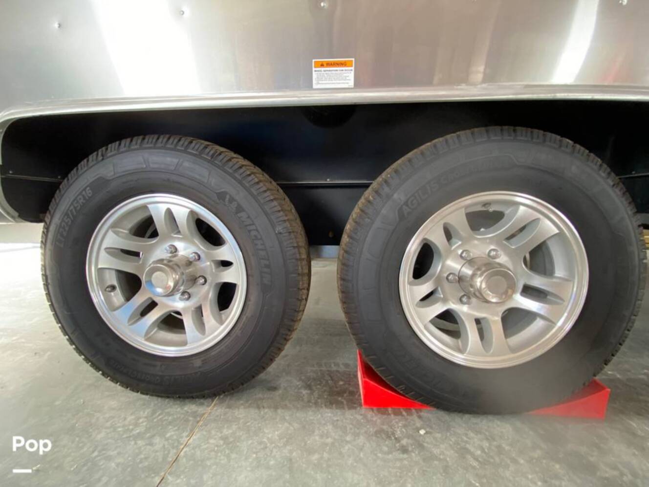 A photo of this 2025 Airstream Classic 30RB