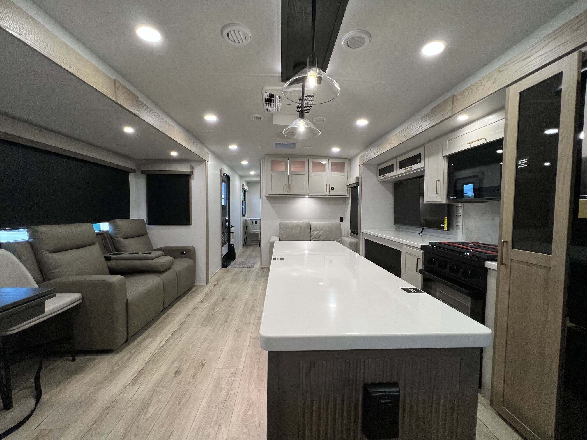 New 2027 Forest River Rockwood Signature 8391FK For Sale in