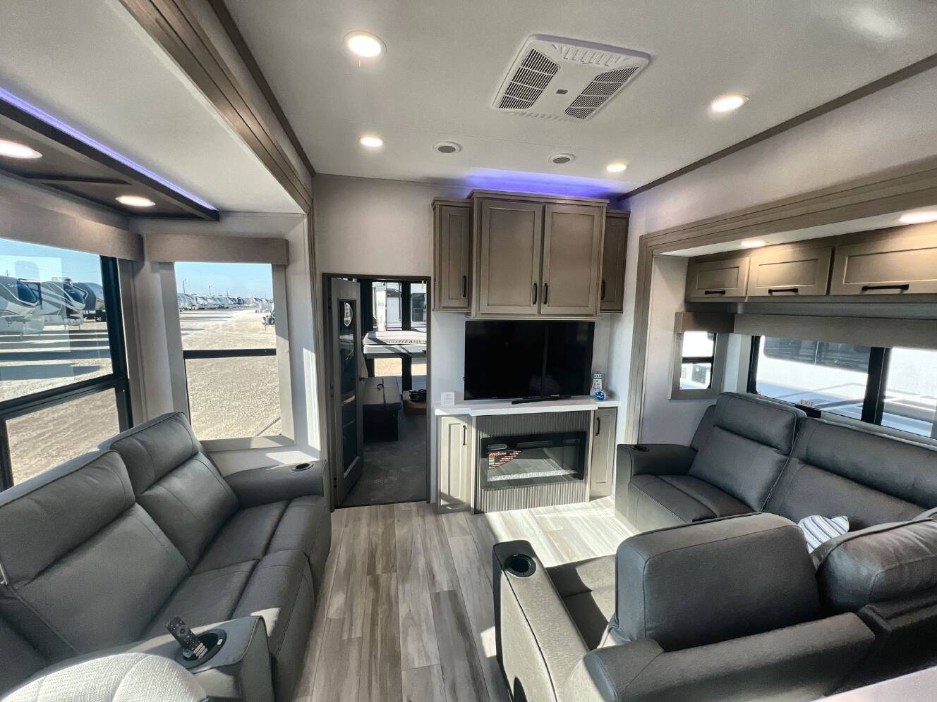 A photo of this 2026 Grand Design MOMENTUM 395MS