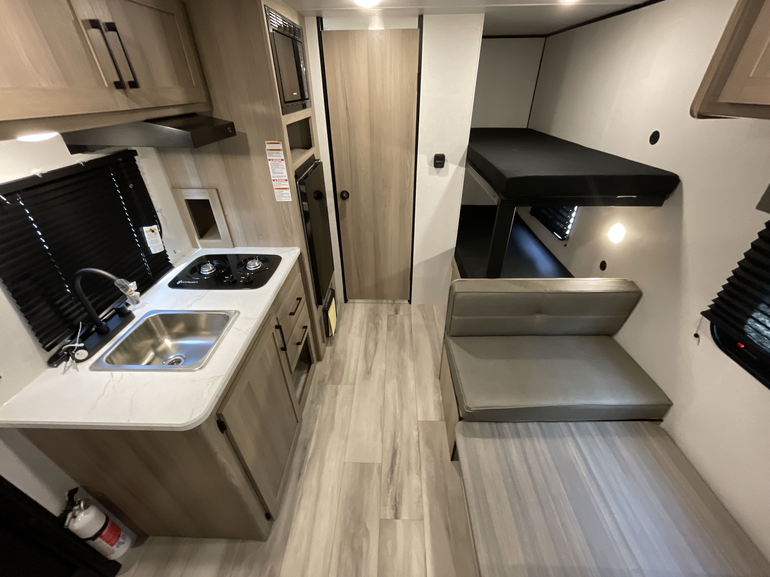 2027 Keystone COLEMAN 17B in fresno CA