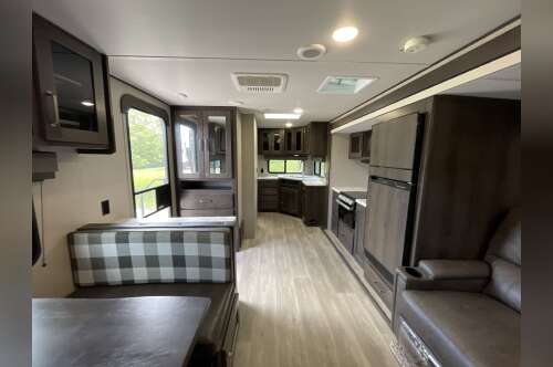 2023 Grand Design TRANSCEND XPLOR 240ML in cedar falls IA