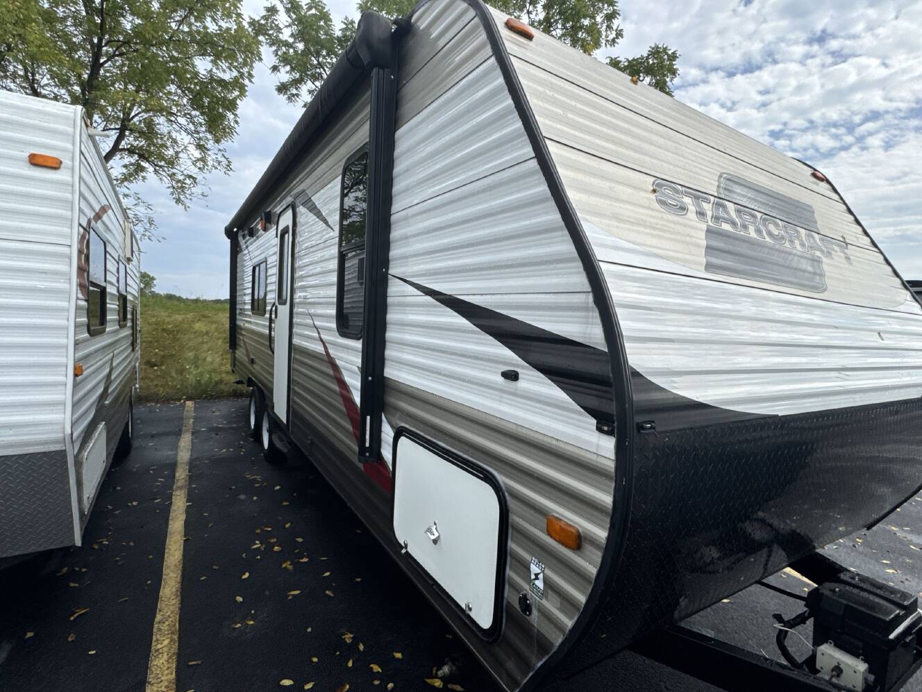 A photo of this 2015 Starcraft AR-ONE MAXX 26BH