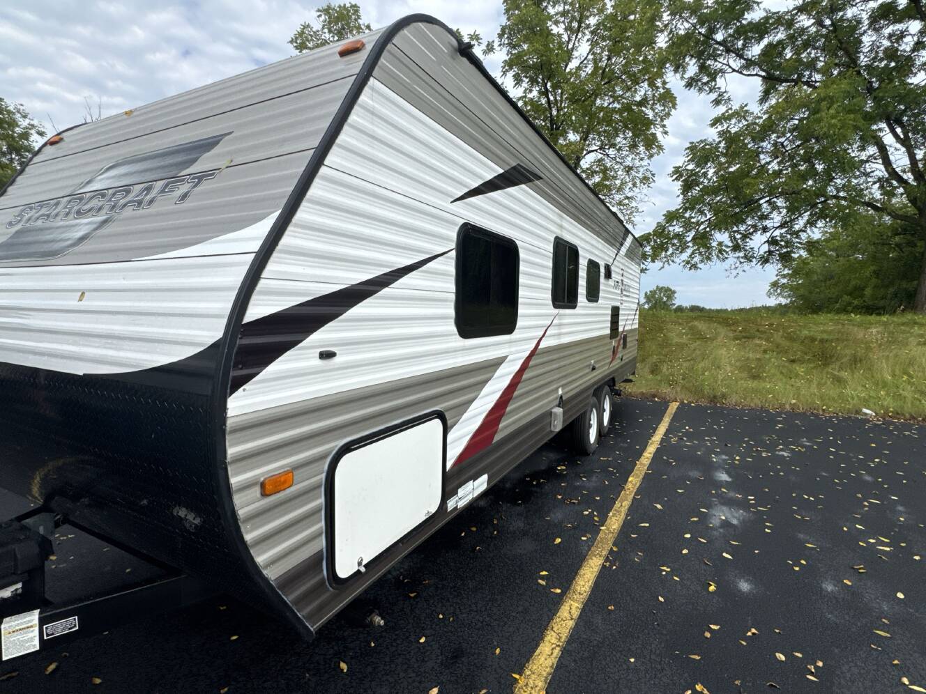 A photo of this 2015 Starcraft AR-ONE MAXX 26BH