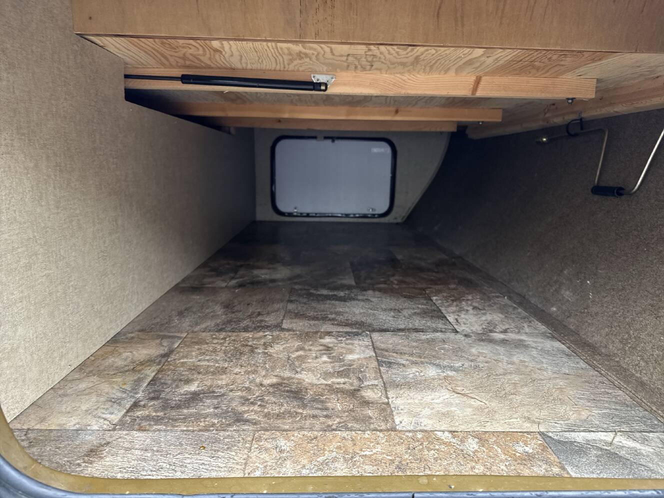 A photo of this 2015 Starcraft AR-ONE MAXX 26BH