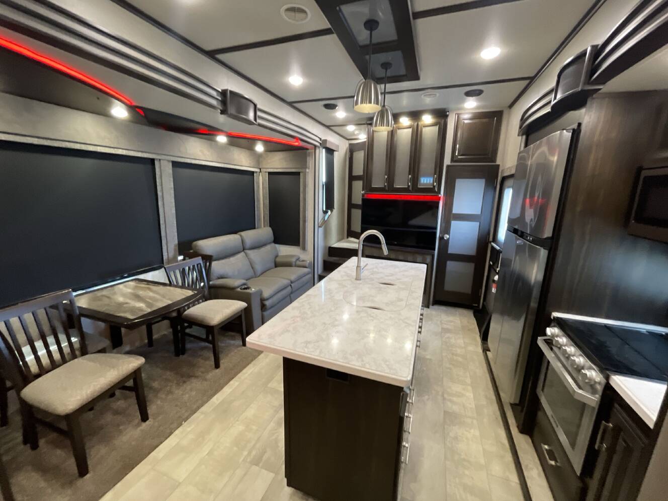 A photo of this 2019 Grand Design MOMENTUM 399TH