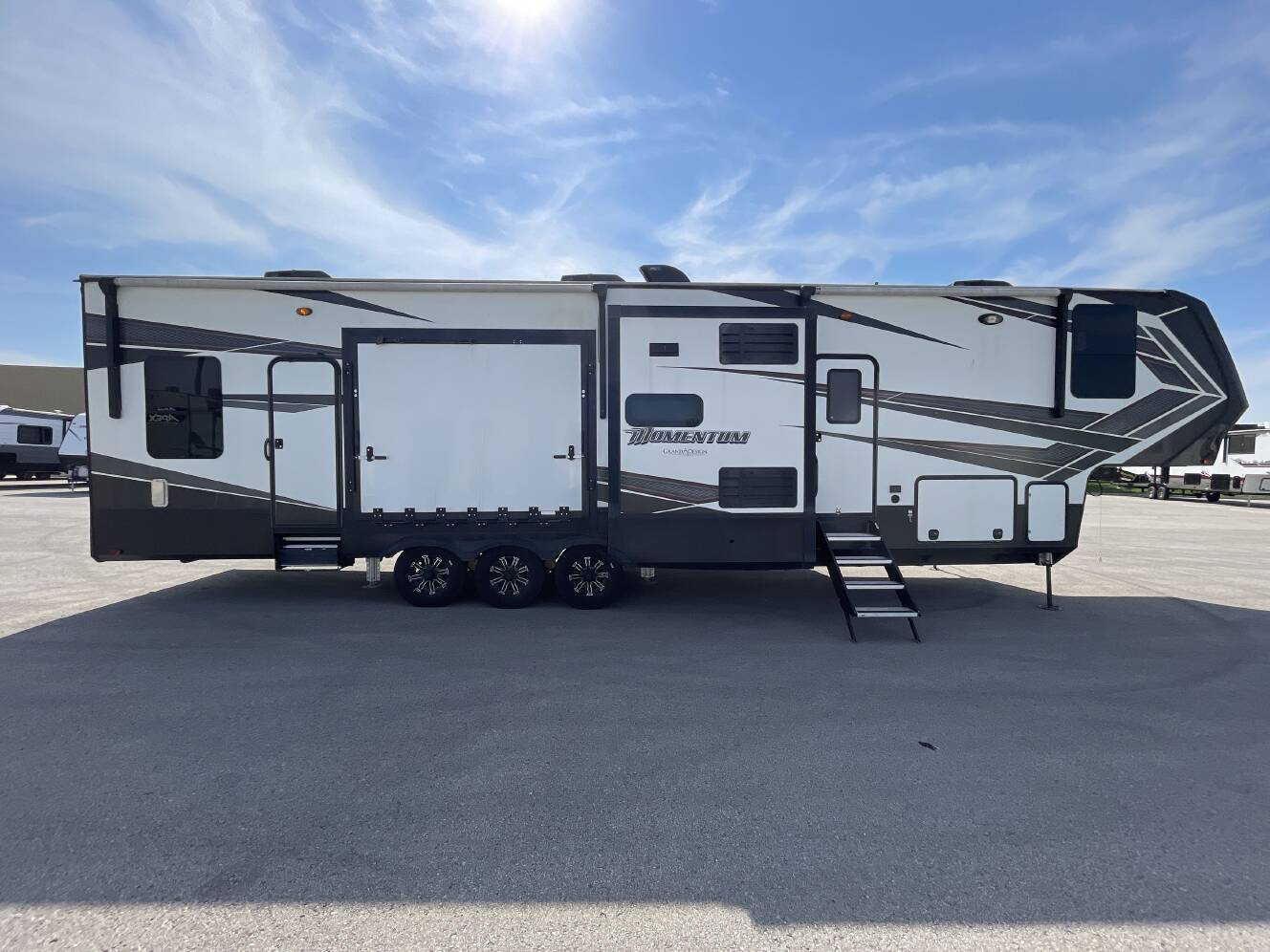 A photo of this 2019 Grand Design MOMENTUM 399TH
