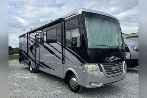 2012 Newmar BAY STAR 3305 in hanover PA