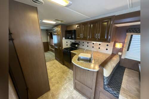 2012 Newmar BAY STAR 3305 in hanover PA