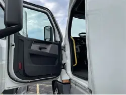 2022 FREIGHTLINER CASCADIA 126