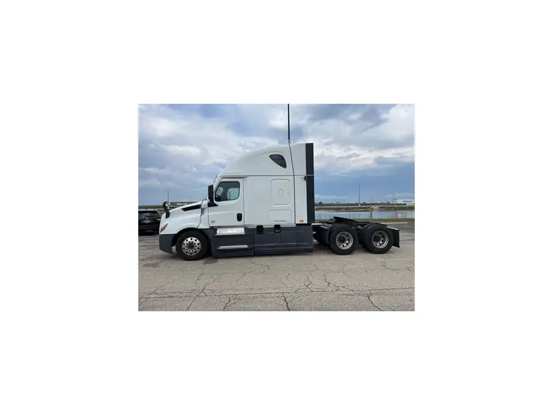 2022 FREIGHTLINER CASCADIA 126