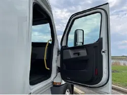 2022 FREIGHTLINER CASCADIA 126