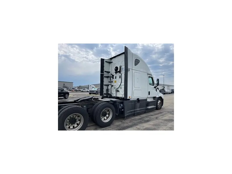 2022 FREIGHTLINER CASCADIA 126