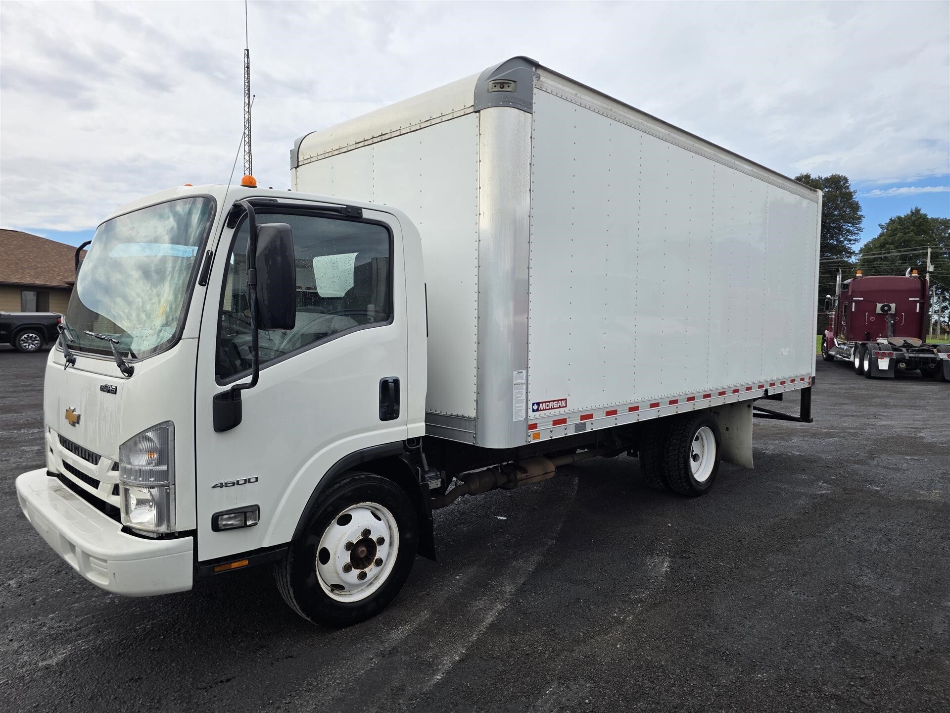 Box Truck - Straight Trucks For Sale in Indiana - Commercial Truck Trader