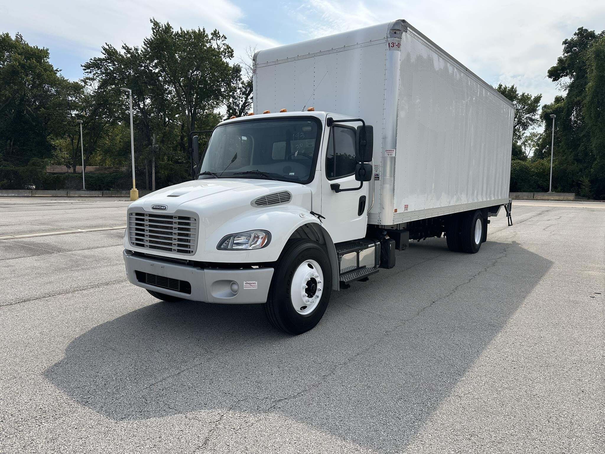2024 FREIGHTLINER BUSINESS CLASS M2 106 in Saint Louis, MO