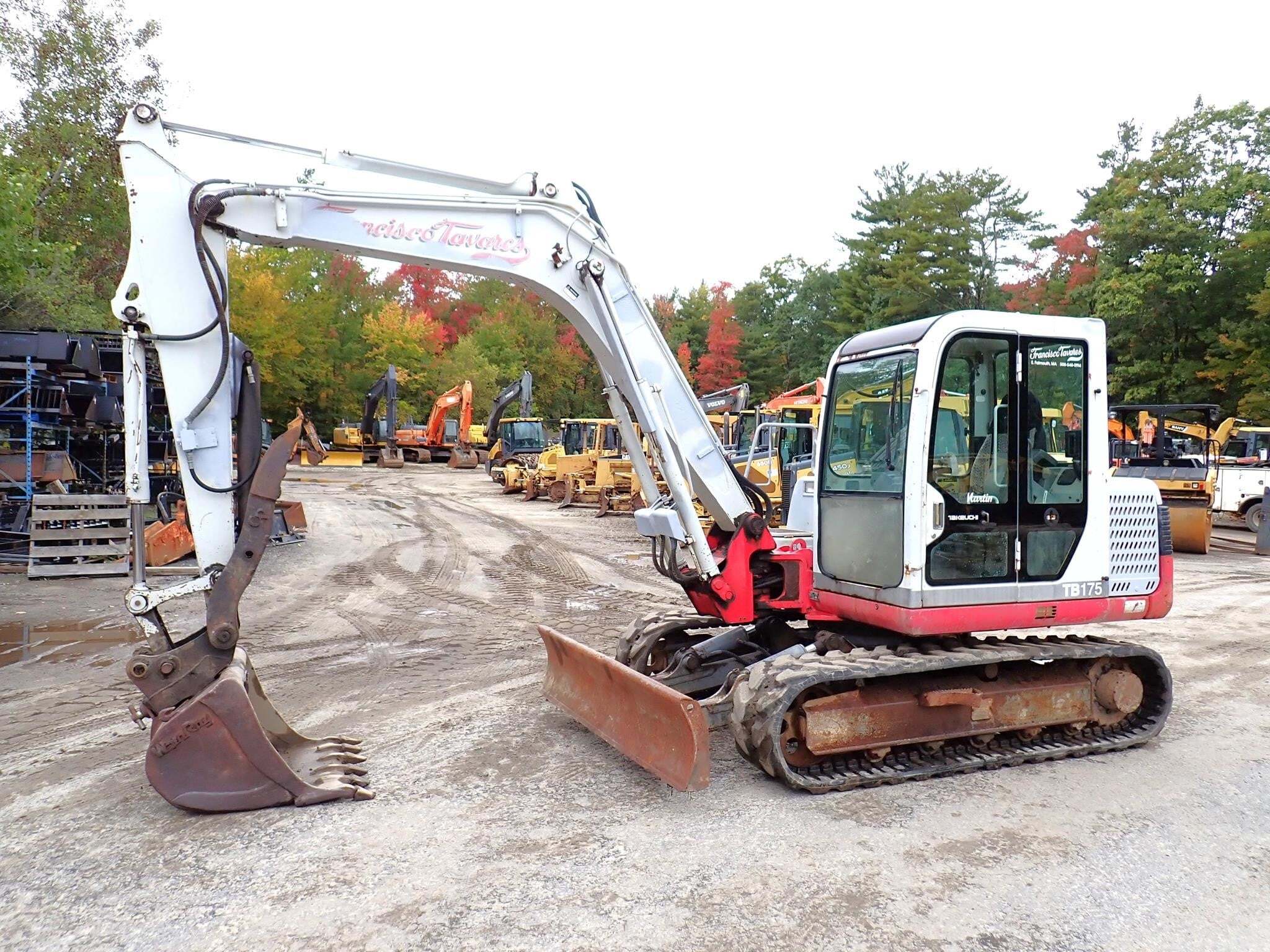2004 TAKEUCHI TB175 in Phillipston, MA