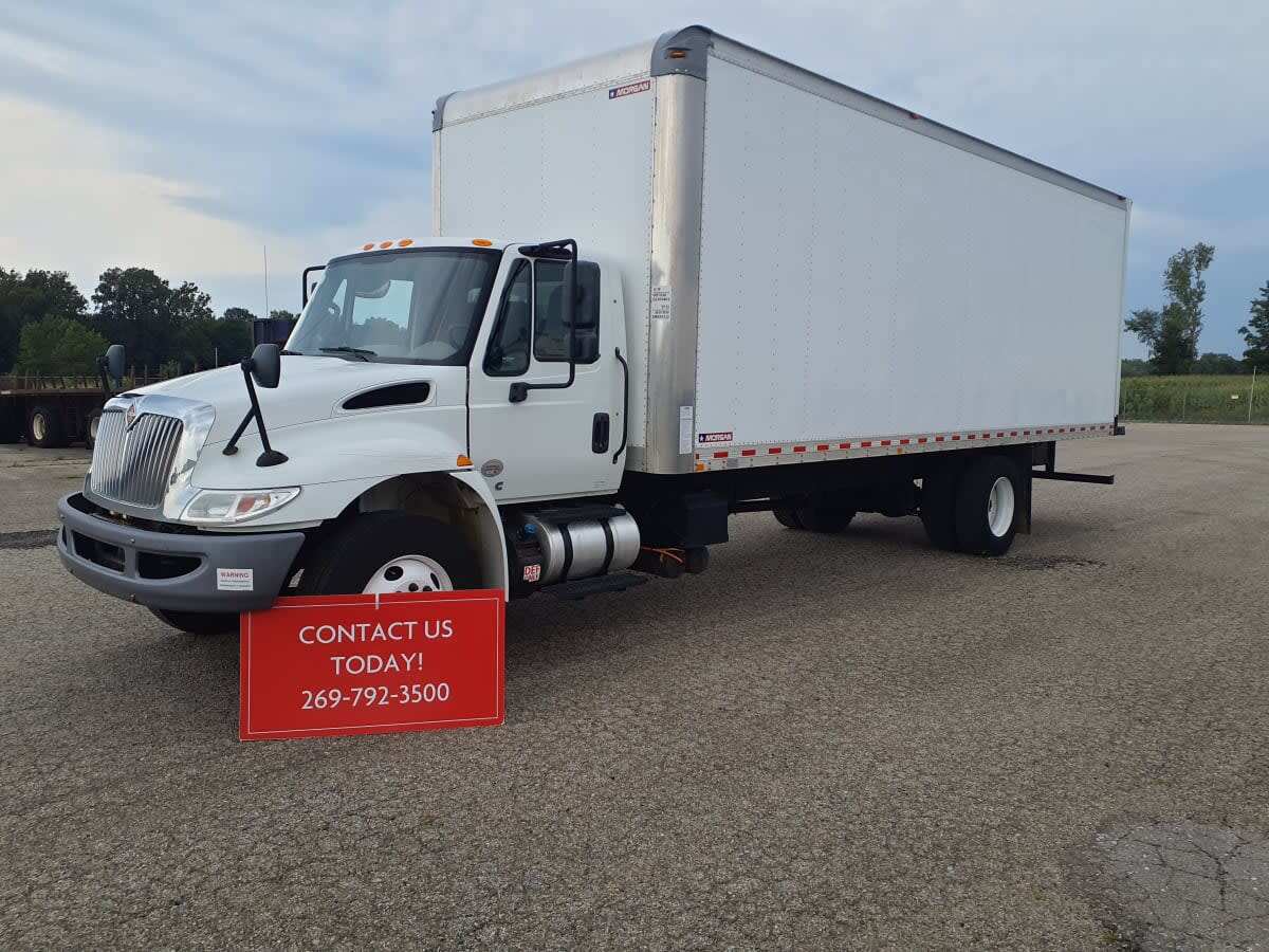 2019 INTERNATIONAL 4300 in Wayland, MI