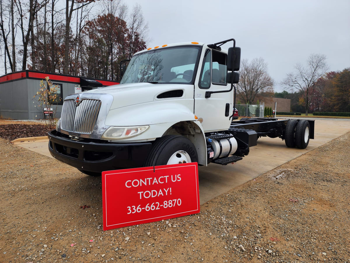 2019 INTERNATIONAL 4300 in Greensboro, NC
