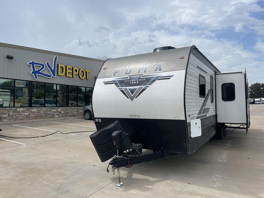 2023 Forest River PUMA 32BH2B in cleburne TX