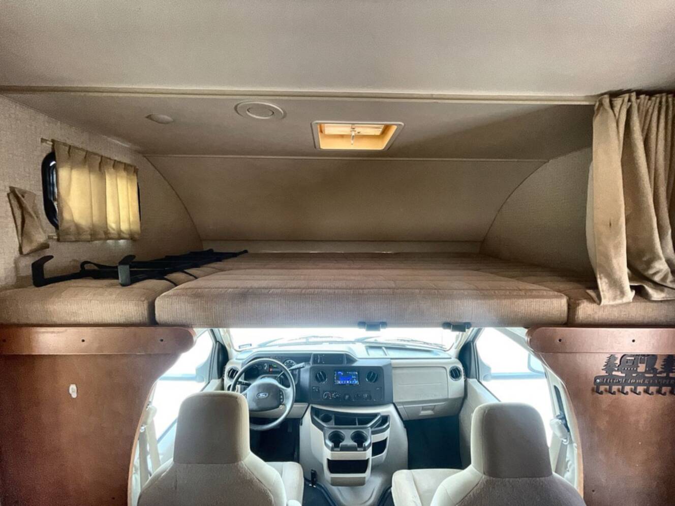 A photo of this 2018 Winnebago MINNIE WINNIE 31K