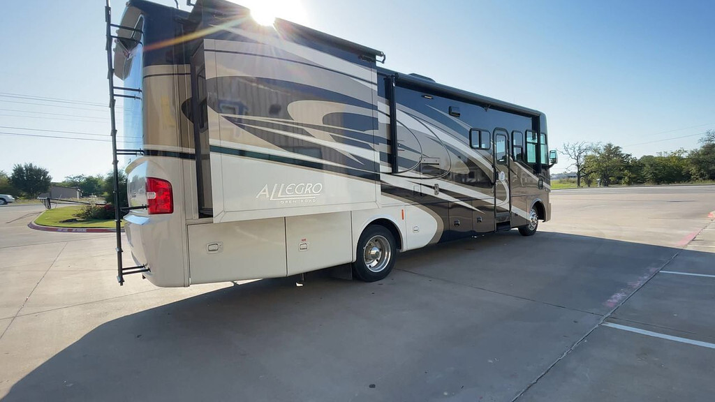 2014 Tiffin ALLEGRO OPEN ROAD 32CA in cleburne TX
