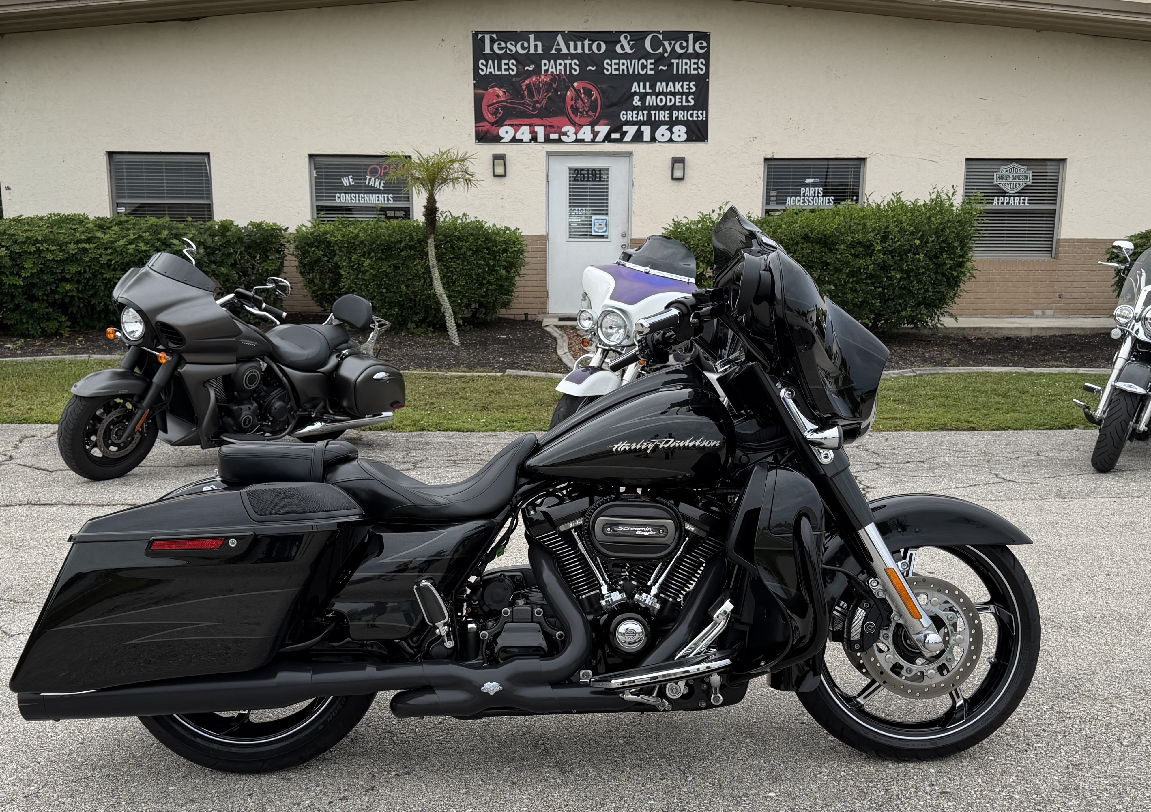 2017 Harley-Davidson FLHXSE CVO STREET GLIDE CVO in Punta Gorda, FL