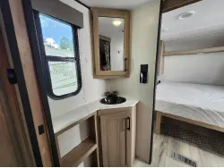 2025 KEYSTONE COLEMAN LIGHT 21RX
