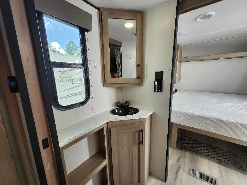2025 KEYSTONE COLEMAN LIGHT 21RX