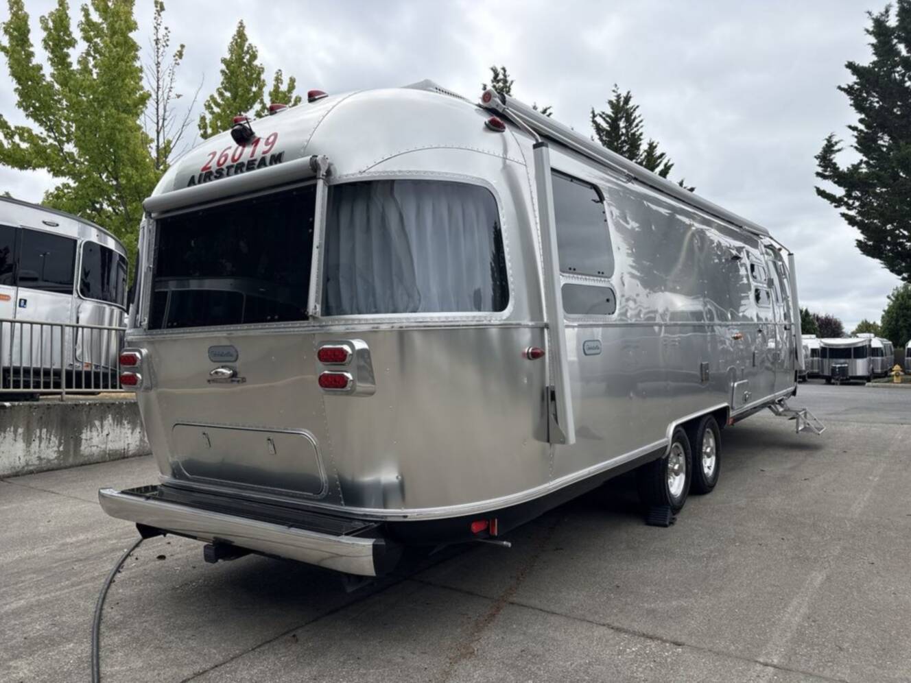 A photo of this 2021 Airstream Globetrotter 30RB Twin