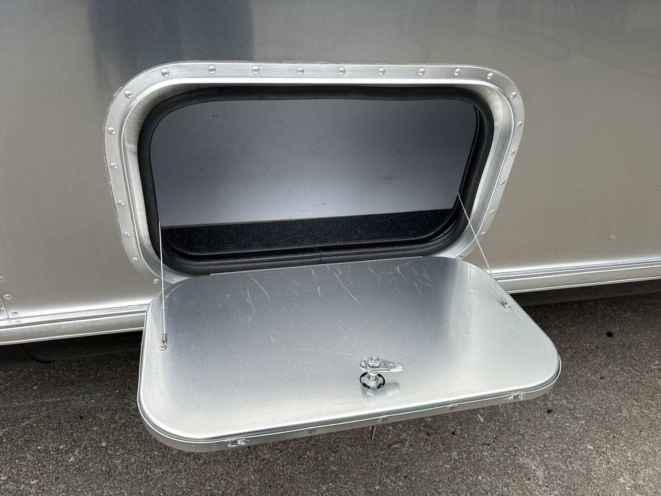 A photo of this 2021 Airstream Globetrotter 30RB Twin