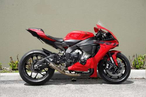 2016 Yamaha YZF R1 in north miami beach FL