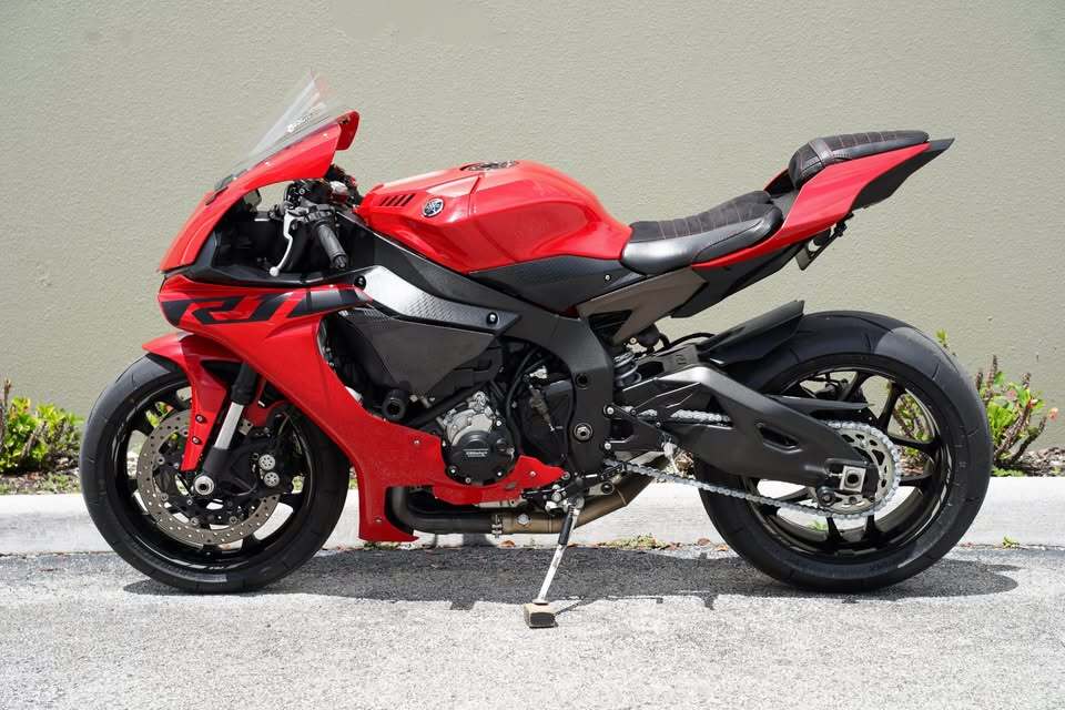2016 Yamaha YZF R1 in north miami beach FL