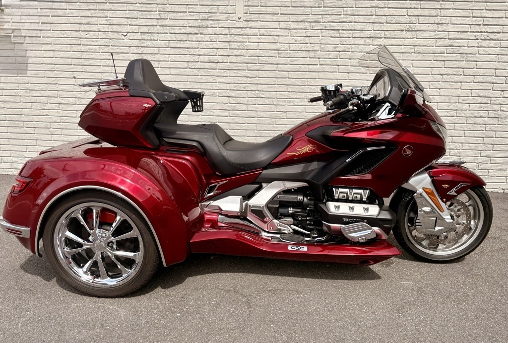 2018 Honda GOLD WING 1800 TOUR AUTOMATIC DCT 1800 TOUR AUTOMATIC DCT in Lake Alfred, FL
