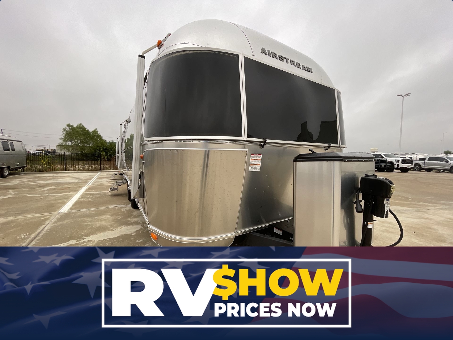 2025 Airstream International 25FBQ in buda TX