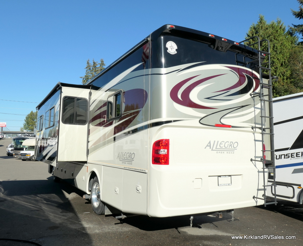 2015 Tiffin Motorhomes ALLEGRO OPEN ROAD 31SA in everett WA