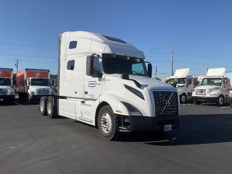 2022 VOLVO VNL64760 in Boise, ID