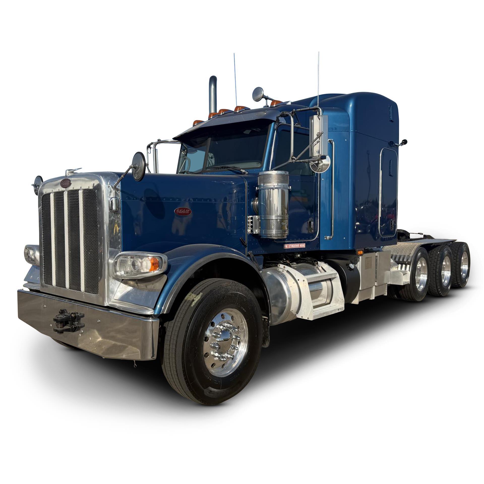 2022 PETERBILT 389 in Houston, TX