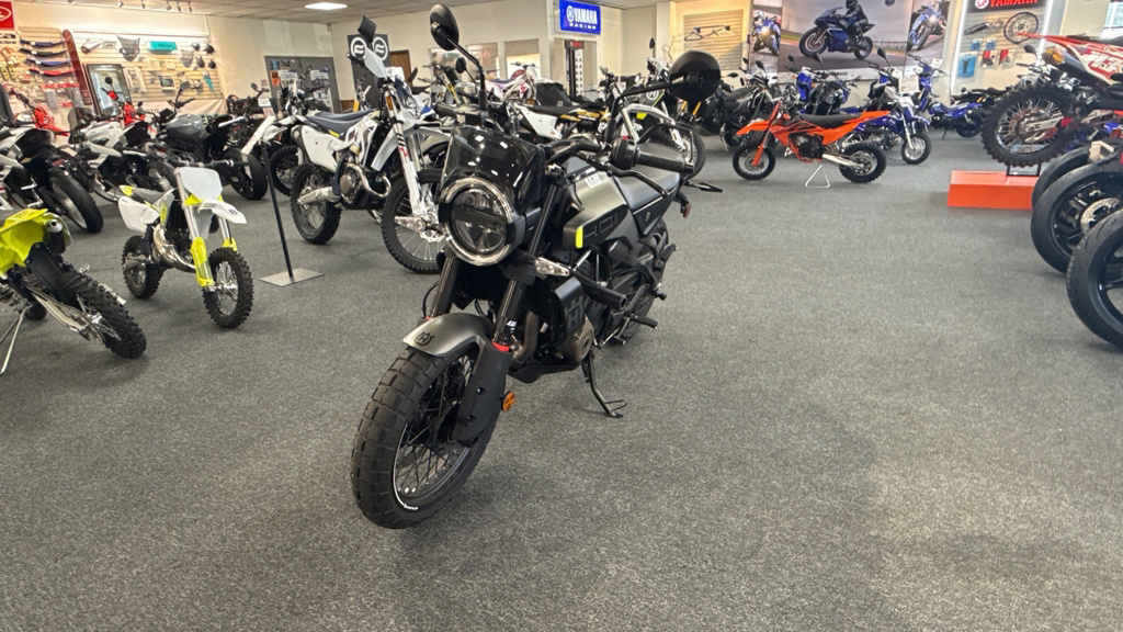 2024 Husqvarna Motorcycles SVARTPILEN 401 401 in Fayetteville, GA